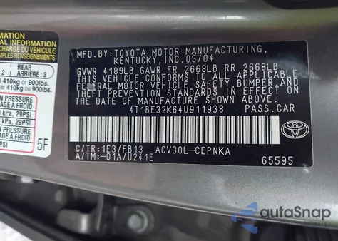 2004 Toyota Camry Le z USA, uszkodzony, nr VIN 4T1BE32K64U911938